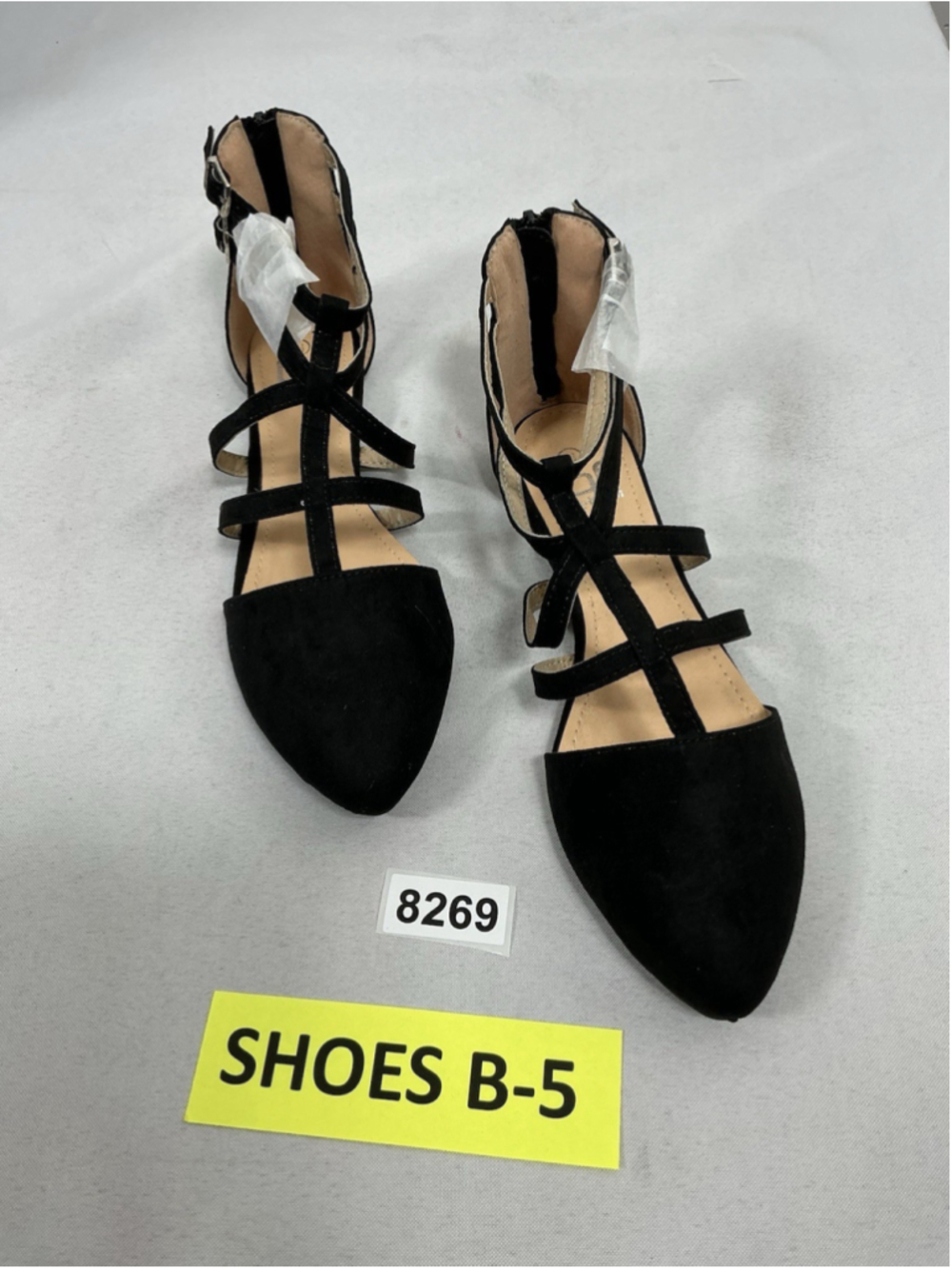 Womans New Betani Abela Dressy Strappy Ballet Flats Size 7.5 Black Back Zip